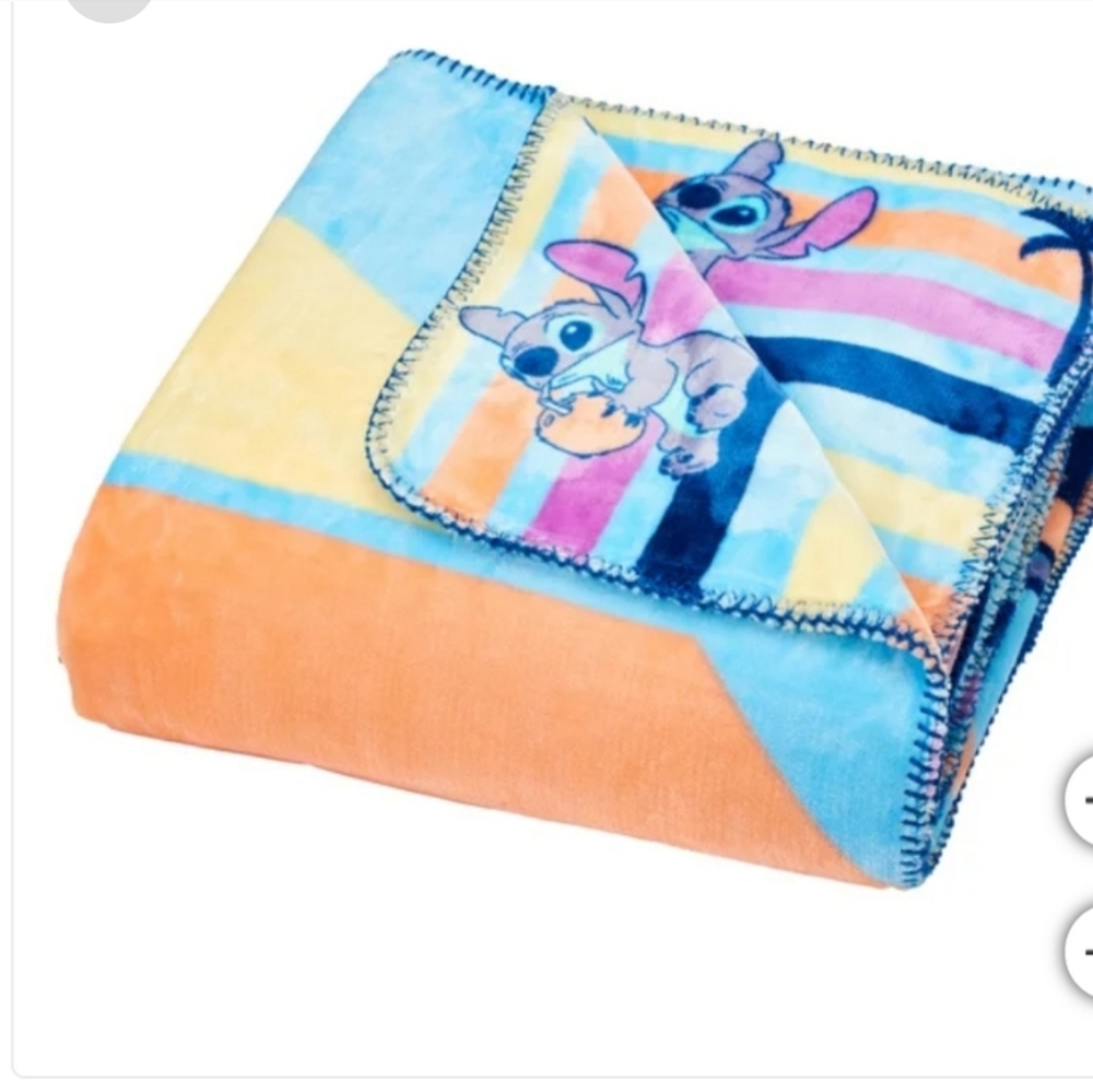 Character Youth Throw, new, Stitch, Oversize - Picture 3 of 4